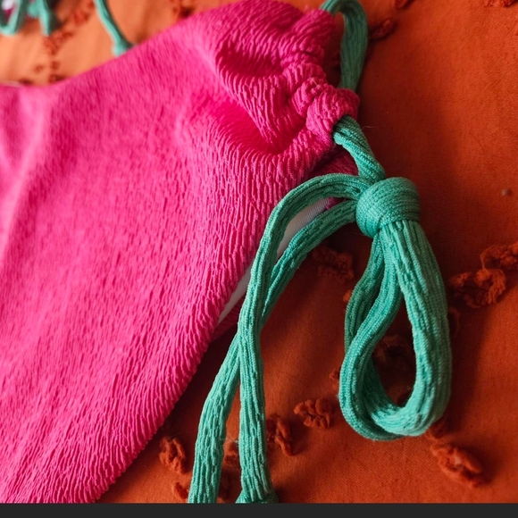 Colorful Bikini Set with Tie Details - Picture 3 of 6